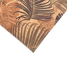 Load image into Gallery viewer, Natural and brown cork placemats with leaves