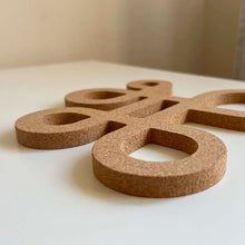 Load image into Gallery viewer, Natural cork trivet pot stand detail