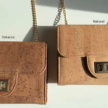 Load image into Gallery viewer, Cork shoulder bag with chain and twist-lock in both colours.