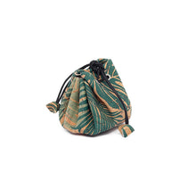 Load image into Gallery viewer, Cork coin pouch - Natural with leaves