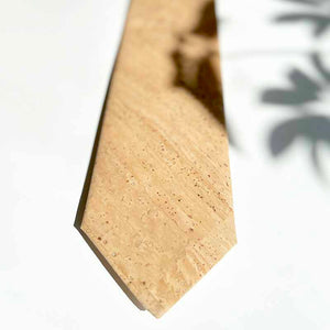 Natural cork tie for men tail detail